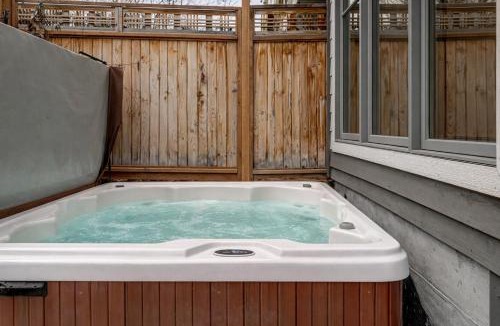 Downtown Park City House | 920 E La Tania by SkyRun Park City