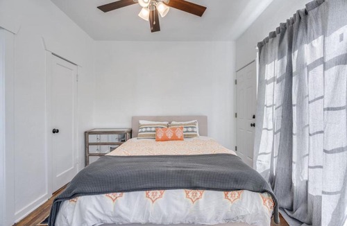 Tucson House | 940A Florita