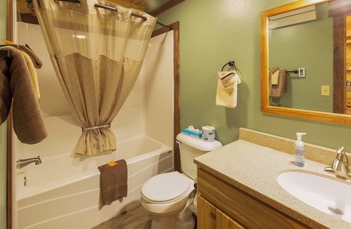 Hill City Cabin | A Black Hills Vacation in Comfort at Elk Hollow Cabin!