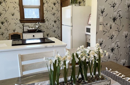 St. Lucas House | A charming craftsman located in the perfect American small town