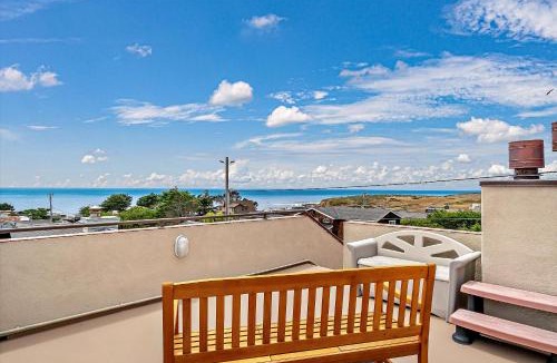 Marine Terrace House | A Dolphin Dreams