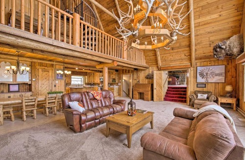 Bozeman House | A-Frame Home w/Breathtaking Views & Hot Tub!