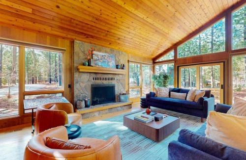 Black Butte Ranch House | A modern mountain retreat designed for gathering comfort and connection