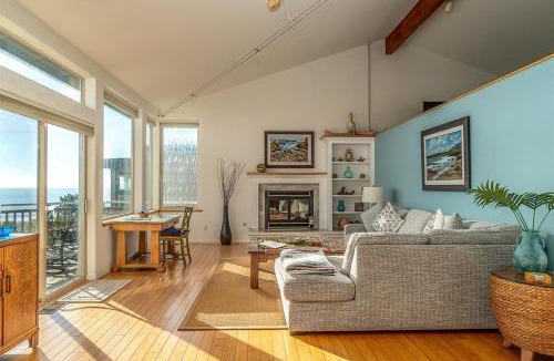 Marine Terrace House | A Whale Watcher