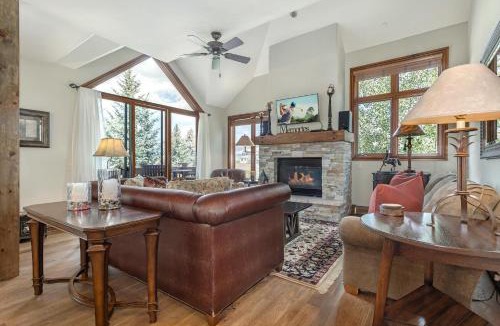 Edwards House | A6 Village Townhouse