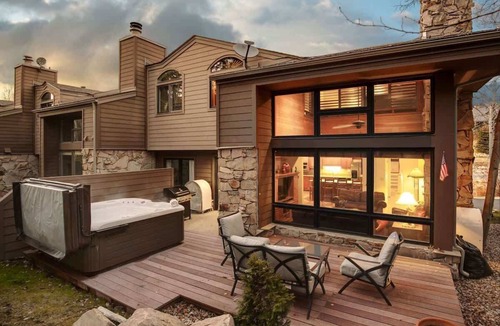 Deer Valley Condo | Abode on Stonebridge, hot tub, Deer Valley & Main Street, bunkroom