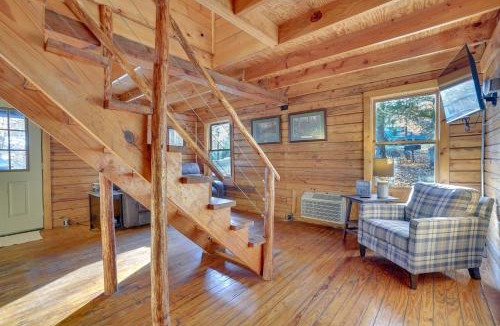Murray House | Access to Community Marina! Lake-View Murray Cabin