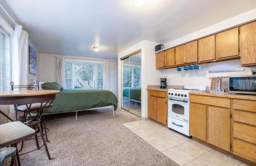 Snowbird Apartment | Adorable Studio Cabin on Big Cottonwood River