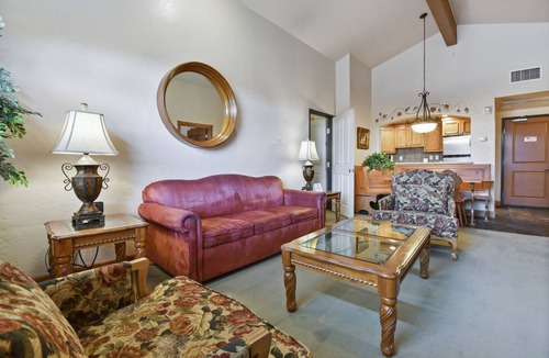 Midway Villa | Adventure Hub~Backcountry Ski|Snowmobile|Scuba Diving Villa 3022-2