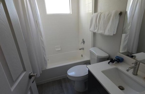 Gibson Springs Apartment | Affordable 2BD Henderson Luxury Apt