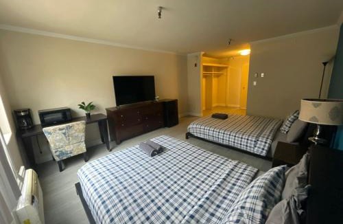 Pico - Robertson Apartment | Affordable double queen bed apart in Beverly Hills