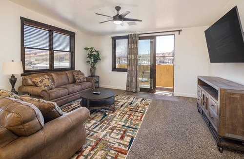 Moab Condo | Affordable Monthly Stays! | Downtown Moab | Pet Friendly | Storage - LDV2