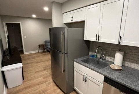 South Central Omaha Apartment | Aksarben Area 2 BD-2 BA by UNO