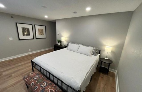 South Central Omaha Apartment | Aksarben Area 2 BD-2 BA by UNO