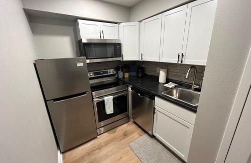South Central Omaha Apartment | Aksarben Area-Near I80 & UNO