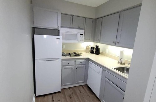 South Central Omaha Apartment | Aksarben Gem-Easy access to I-80