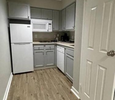 South Central Omaha Apartment | Aksarben Gem- WFH corner desk & minutes from I-80