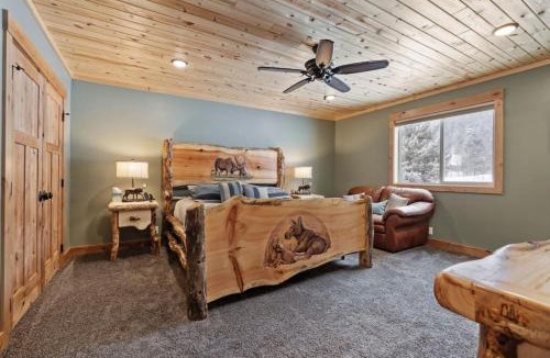 Island Park House | Alaskan Moose - Yellowstone, Hot Tub, Fire Pit