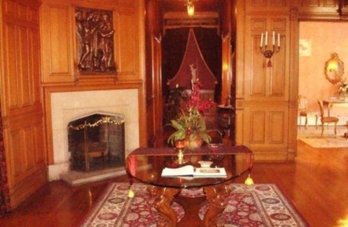 Winona Bed & Breakfast | Alexander Mansion Bed and Breakfast