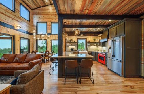 Broken Bow House | All About The View