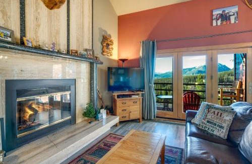 Wildernest House | All-Season Base w/Epic Views in Silverthorne!