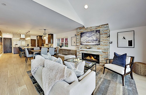 Downtown Park City House | All-Suite New-Build with Hot Tub & Chef's Kitchen | Walk to Lifts & Main St
