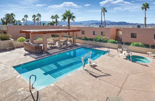 Lake Havasu City House | All the comforts of home!