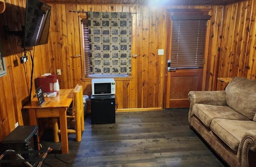 Hill City Hotel | Allen Gulch Motel