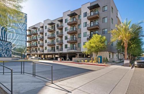 Encanto Apartment | Alloy Midtown