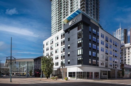 Downtown Denver Hotel | Aloft by Marriott Denver Downtown