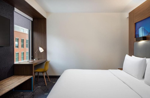 Downtown Denver Hotel | Aloft by Marriott Denver Downtown