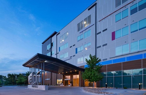 Elkhorn Hotel | Aloft by Marriott Omaha West