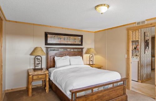 West Yellowstone House | Alpine #3