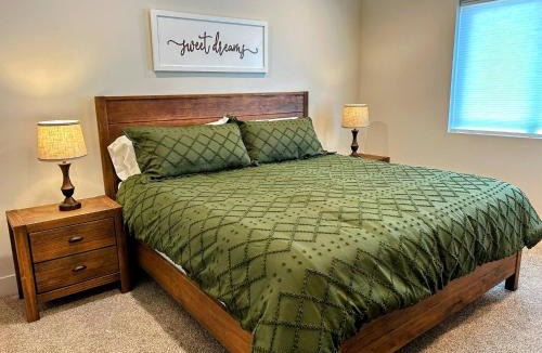 Driggs House | Alpine Escape Luxury Retreat, Hot Tub, Walkable, Mountain Views, 3 King Beds