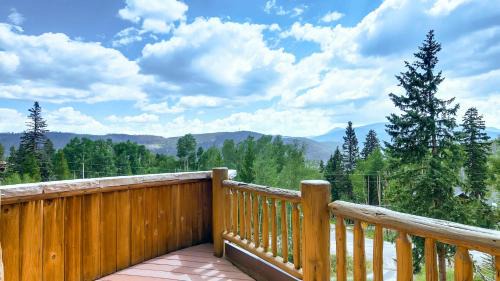 Breckenridge House | Alpine Majesty