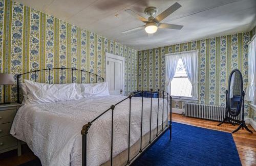Leadville House | Alpine Retreat Beautiful Victorian 4bd Home
