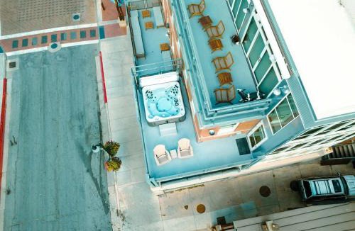 Downtown Park City House | Amazing 3BR Condo on Main with Hot Tub Steps to Lift