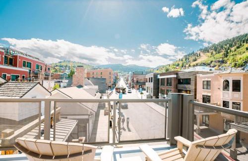 Downtown Park City House | Amazing 3BR Condo on Main with Hot Tub Steps to Lift