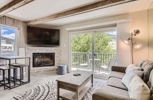 Dillon House | Amazing Lake and Mountain Views!