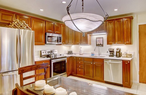 Steamboat Springs Condo | Amazing Location on Mtn w/Air Conditioning-100 yds to Trails-Heated Pool-Hot Tub-W/D in Unit-Grill