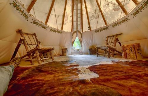 Garden Valley Other | Amazing Nature Escape by the Payette River - Cool Pet-Friendly Teepee near Boise, Idaho