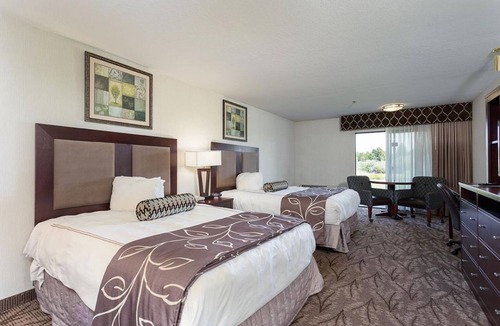 Idaho Falls Resort | AMAZING UNIT! COMPLETE WITH SPA, POOL, HOT-TUB