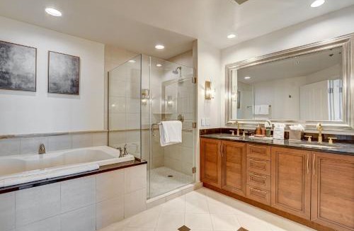 Las Vegas Apartment | Amber Crest at The MGM Signature Tower 3