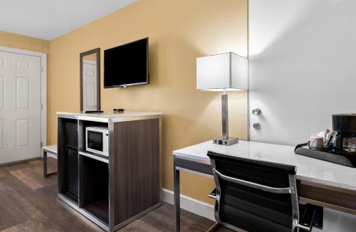 Flagstaff Hotel | Americas Best Value Inn and Suites Flagstaff