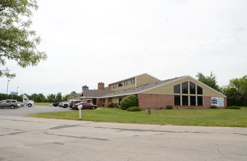 West Burlington Hotel | AmericInn by Wyndham West Burlington