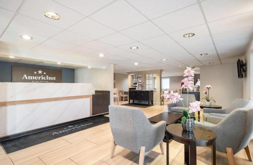 Beloit Hotel | AmericInn by Wyndham Beloit