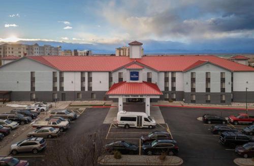 Dupont Hotel | AmericInn by Wyndham Denver Airport