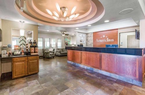 Greater South Side Hotel | AmericInn by Wyndham Des Moines Airport