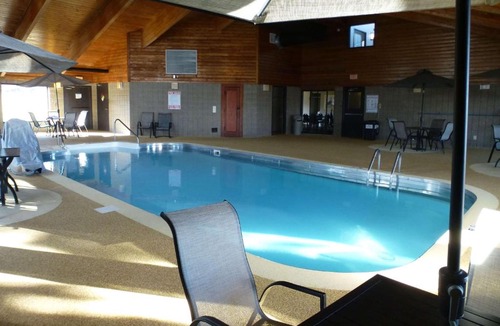 Mitchell Hotel | AmericInn by Wyndham Mitchell