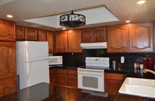Paradise Valley Village Condo | Anasazi Village - Beautiful Setting-Dining, Shopping, Golf, Peaceful